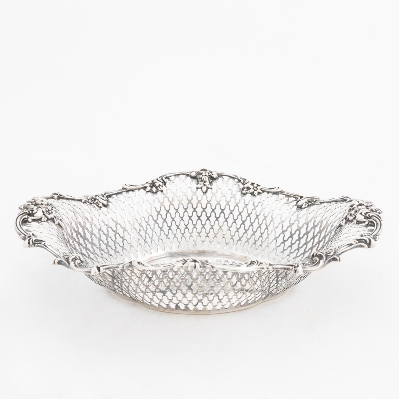 ROGER WILLIAMS SILVER CO, PIERCED