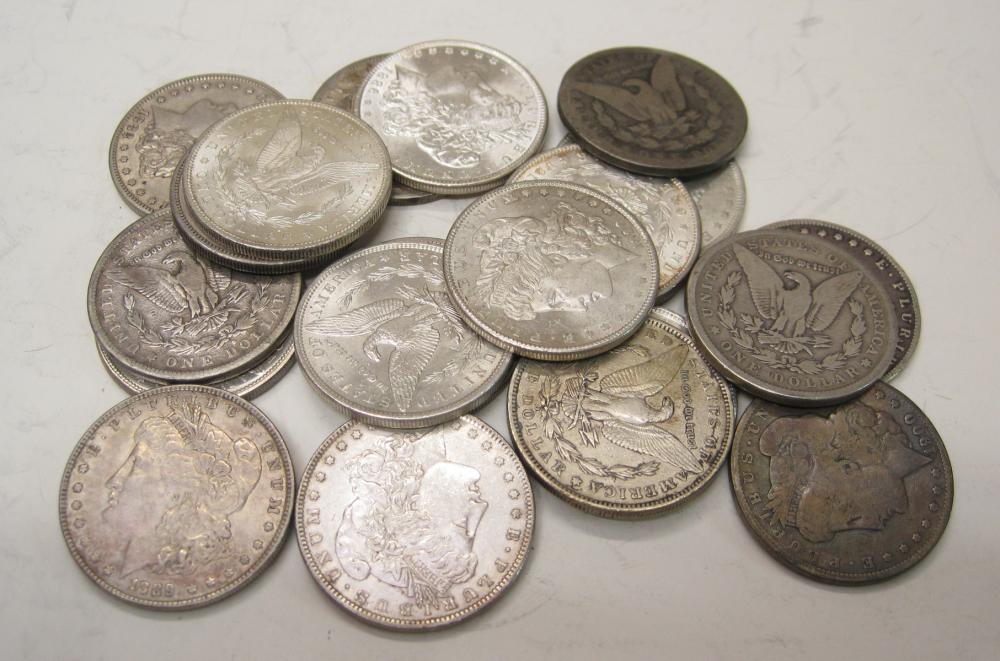 ROLL OF TWENTY U.S. SILVER MORGAN