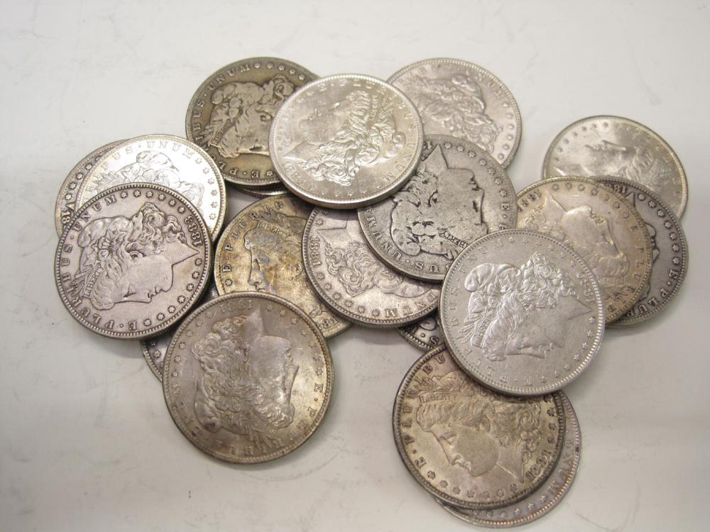 ROLL OF TWENTY U.S. SILVER MORGAN