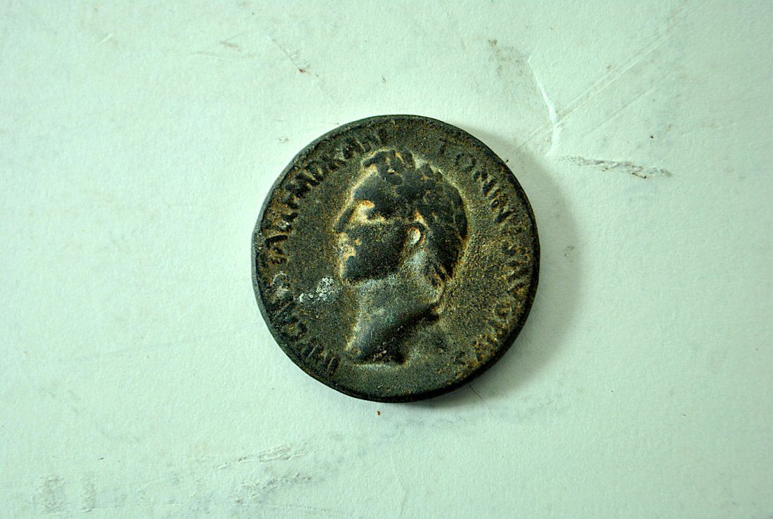 ROMAN BRONZE SESTERTIUS OF