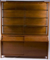 ROMWEBER OAK CHINA CABINETRomw