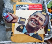 RONALD REGAN WINDOW WAVER Circ