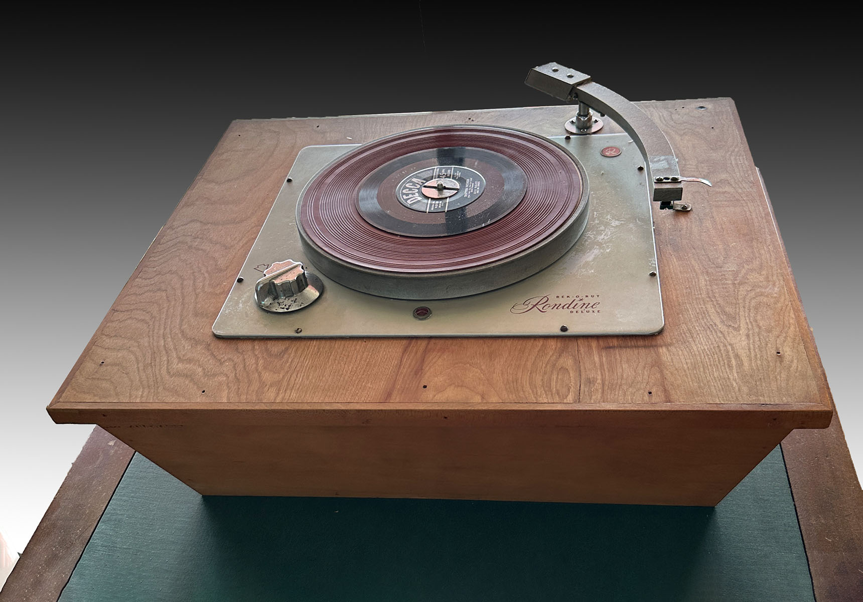 RONDINE TURNTABLE: Rare estate