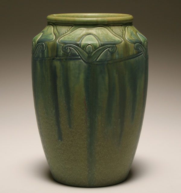Rookwood 1914 art pottery vase by