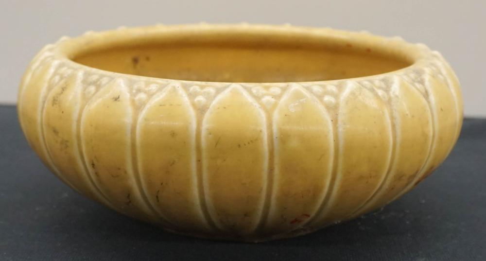 ROOKWOOD GLAZE POTTERY BOWL,