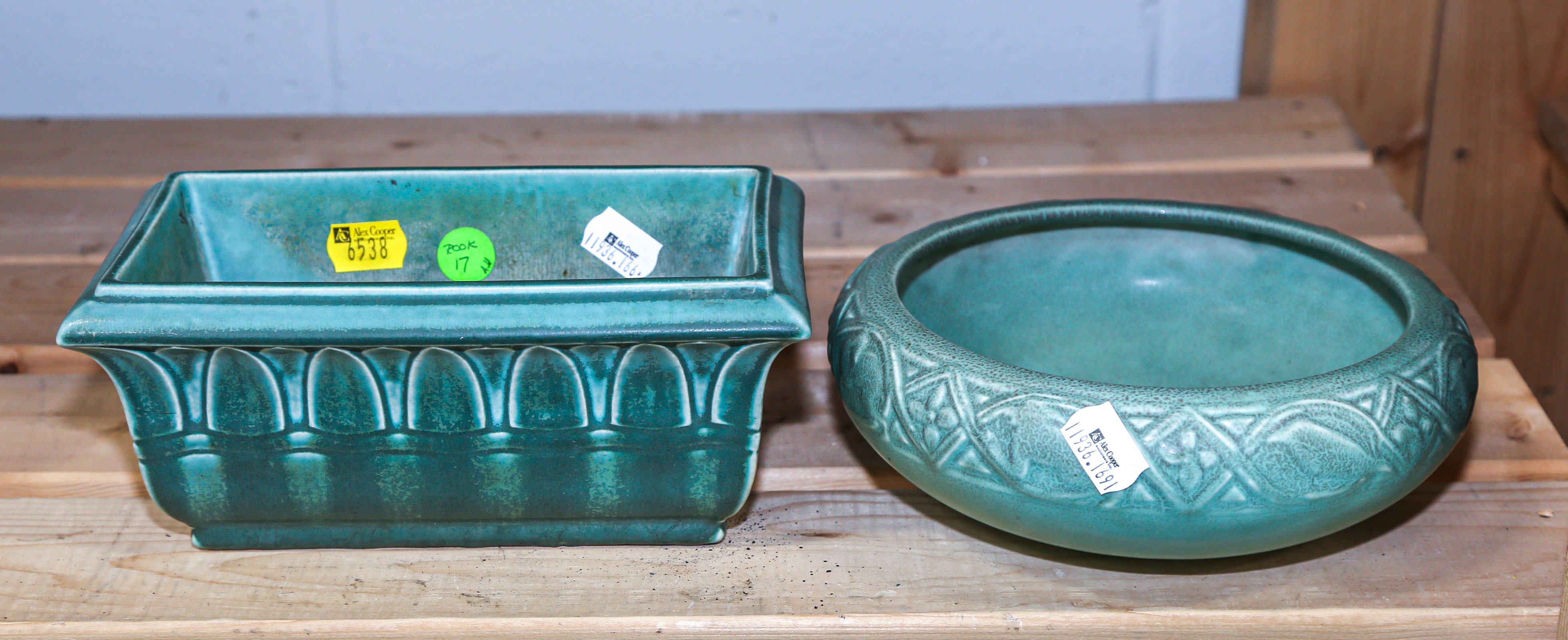 ROOKWOOD PLANTER & A BOWL