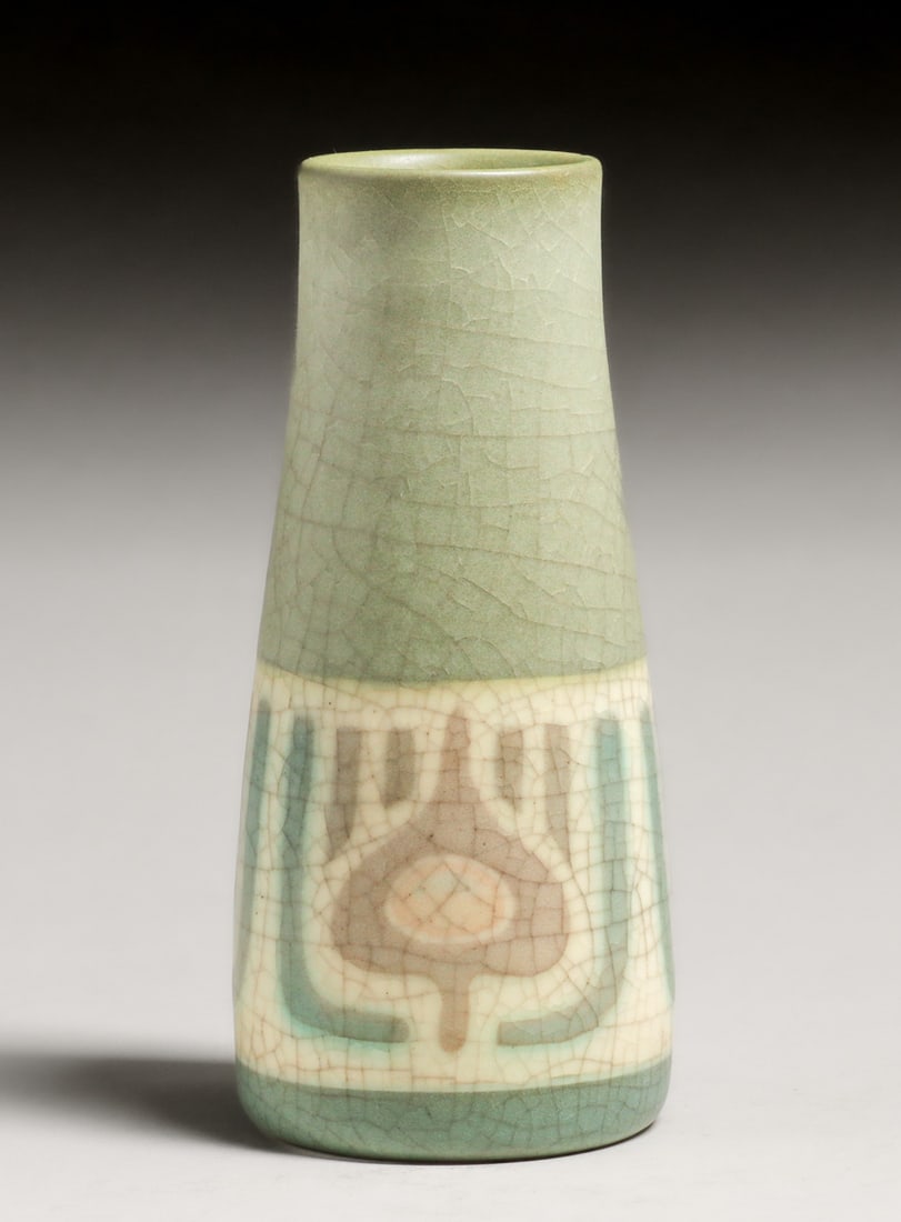 ROOKWOOD POTTERY ELIZABETH