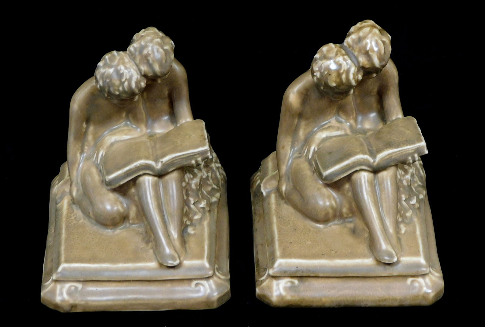 ROOKWOOD POTTERY PAIR OF