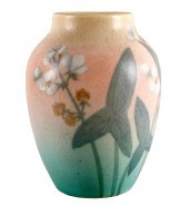 ROOKWOOD POTTERY VASEmark to u