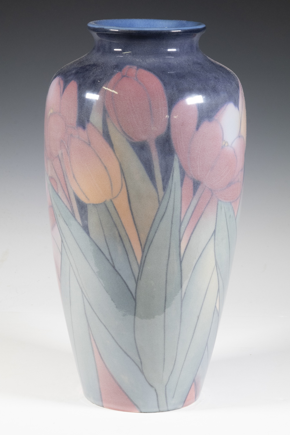 ROOKWOOD VASE BY KATARO