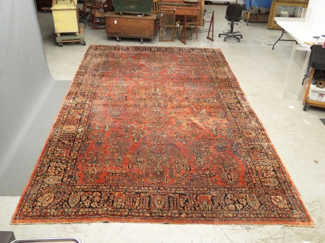 Roomsize Oriental rug. 10' 5'' x