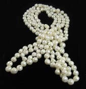 ROPE LENGTH BAROQUE WHITE PEAR