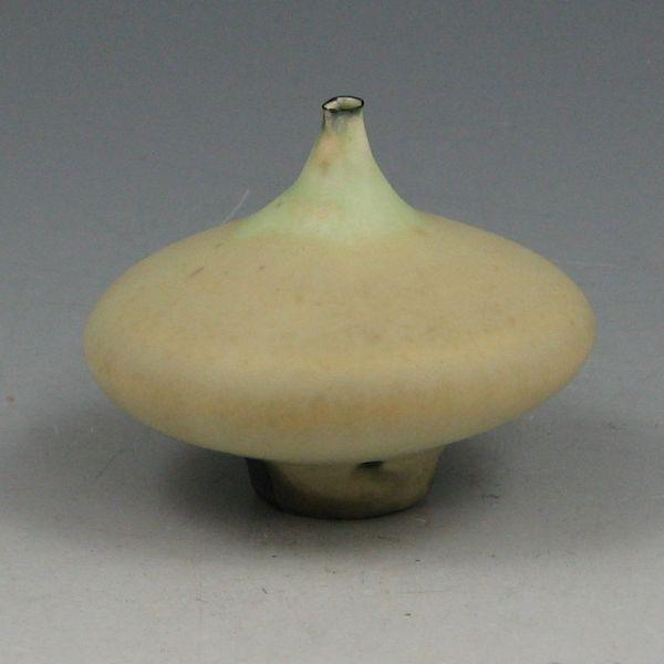 Rose Cabat Feelie "flying saucer"