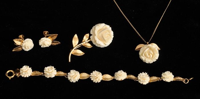 ROSE CARVED SUITE Stamped 12k GF;