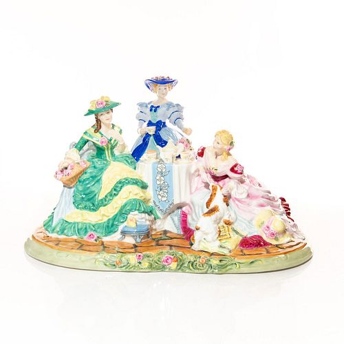 ROSE GARDEN HN4559 - ROYAL