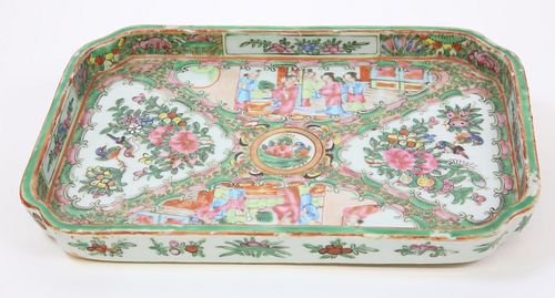 ROSE MEDALLION PORCELAIN VANITY