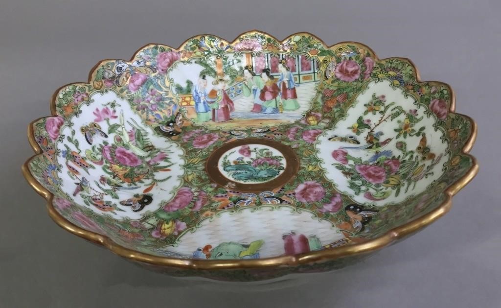Rose Medallion round shrimp dish,