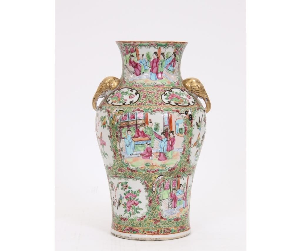 Rose Medallion vase with gilt