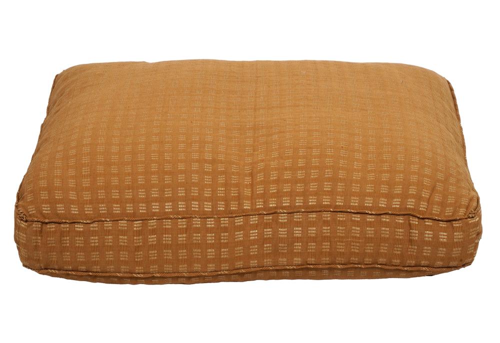 ROSE TARLOW MELROSE HOUSE DOG
