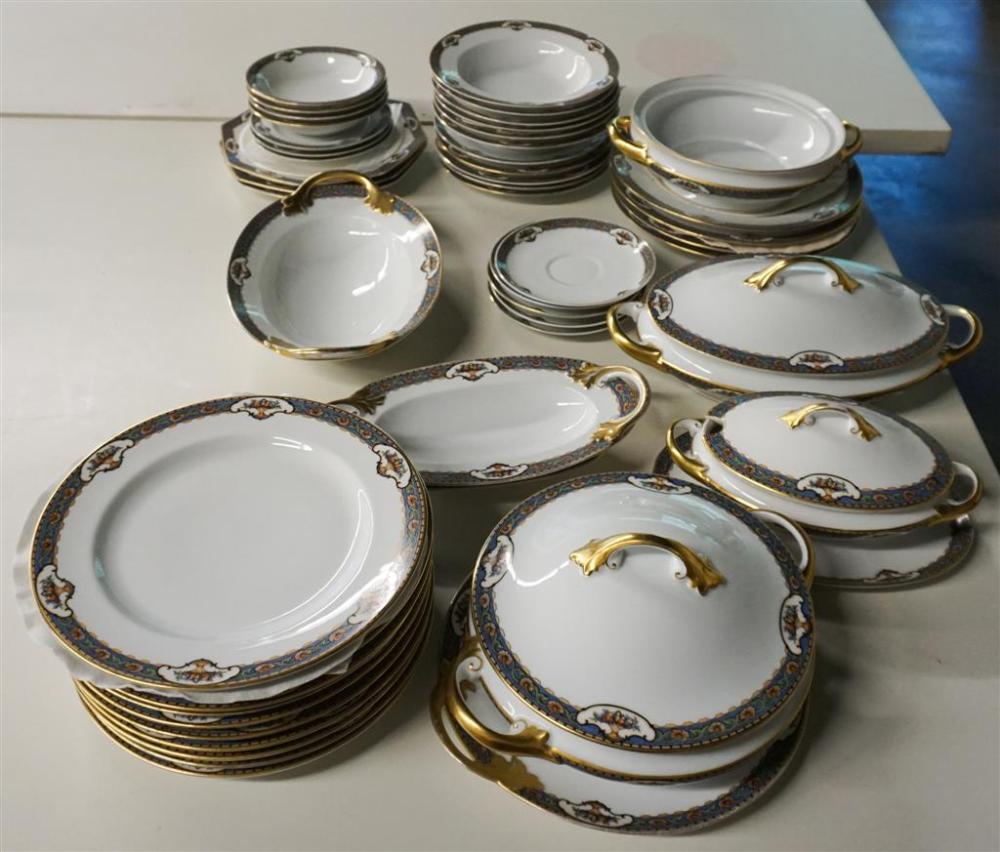 ROSENTHAL PORCELAIN DINNER SERVICE,
