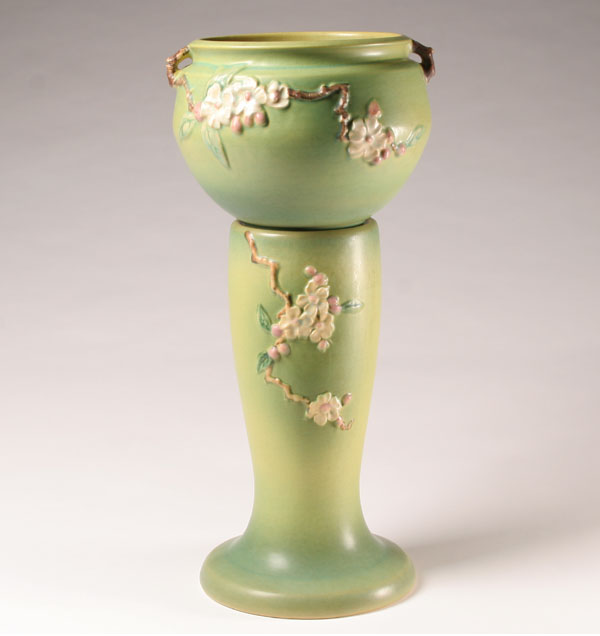 Roseville art pottery jardiniere;