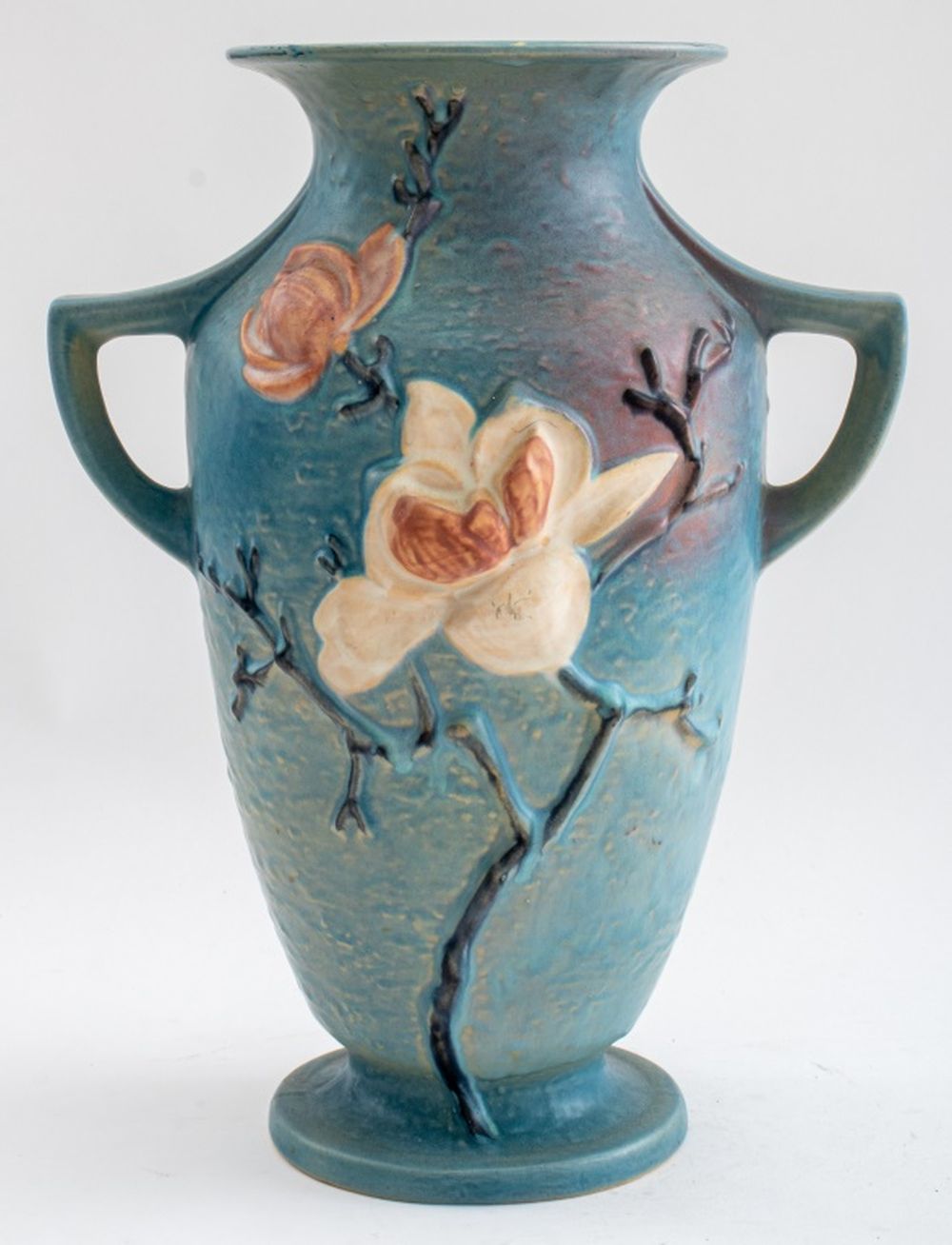 ROSEVILLE BLUE MAGNOLIA CERAMIC