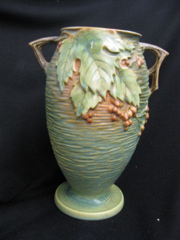 Roseville ''Bushberry'' Art Pottery