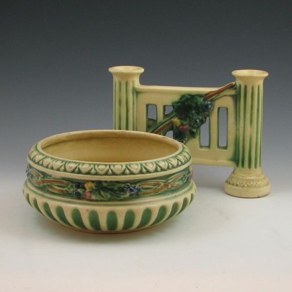 Roseville Corinthian 121-7'' bowl