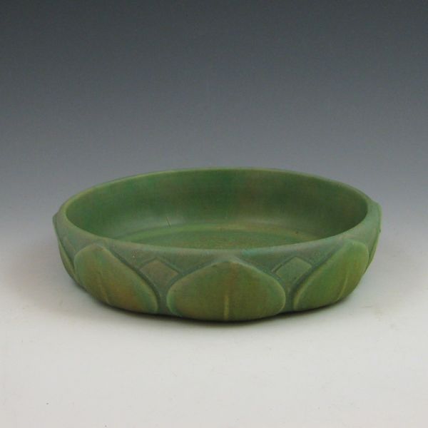 Roseville Early Velmoss 57-8'' bowl