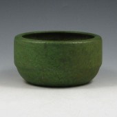 Roseville Egypto fern dish in