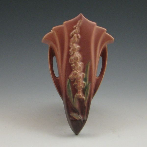 Roseville Foxglove wall pocket in