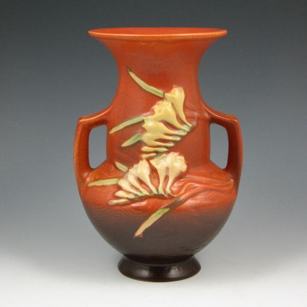 Roseville Freesia vase in brown. 