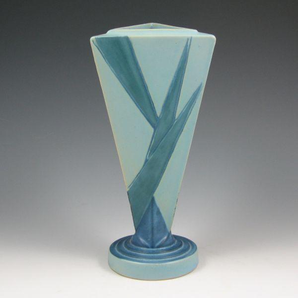Roseville Futura 388-9" Big Blue