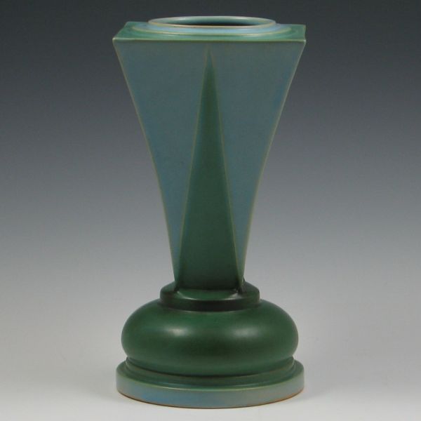 Roseville Futura Vase unmarked chip