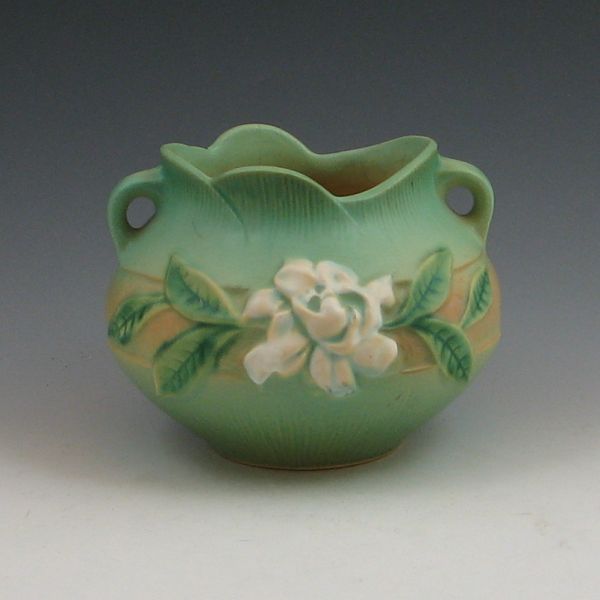 Roseville Gardenia rose bowl in
