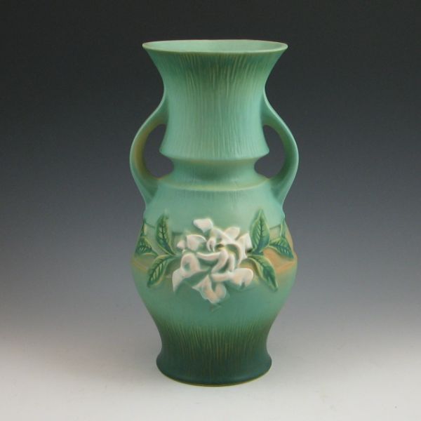Roseville Gardenia vase in green.