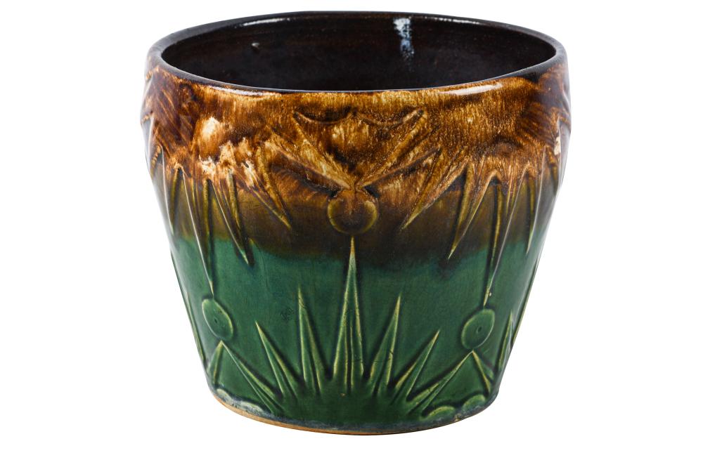 ROSEVILLE GLAZED CERAMIC