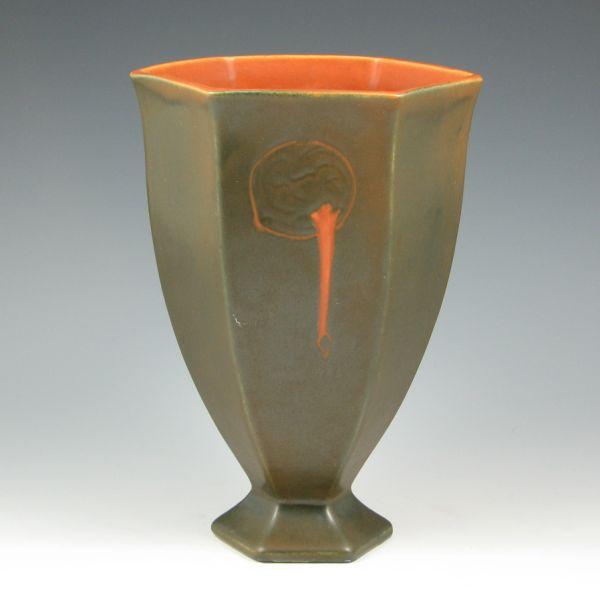 Roseville Hexagon 8-7" vase. 