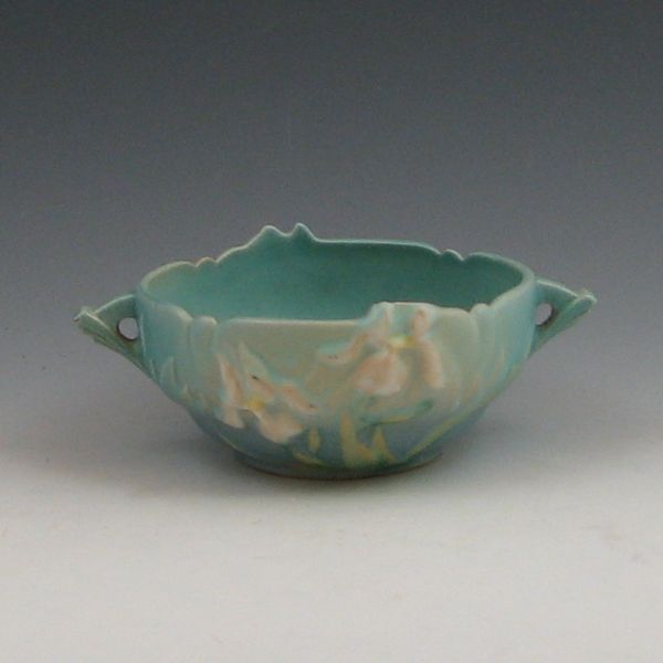 Roseville Iris bowl in blue. Marked