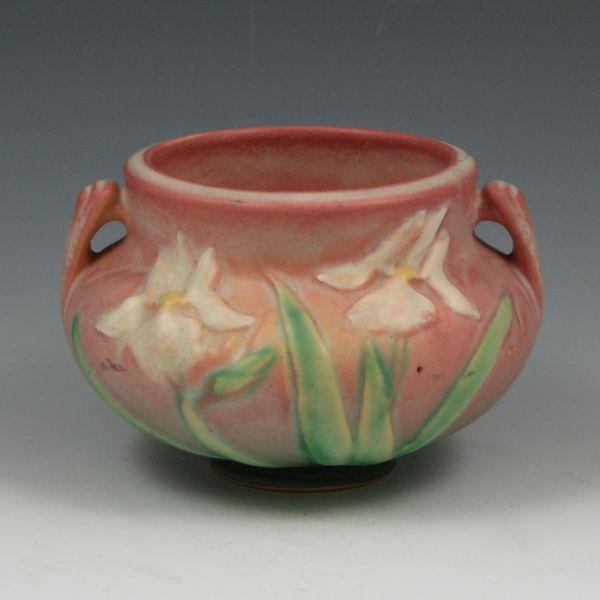 Roseville Iris jardiniere in pink
