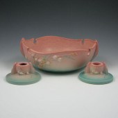 Roseville Ixia three-piece con