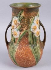 ROSEVILLE "JONQUIL" GOURD SHAP