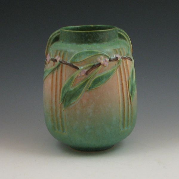 Roseville Laurel 672-8'' vase in