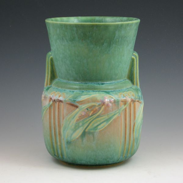 Roseville Laurel 675-9'' vase in
