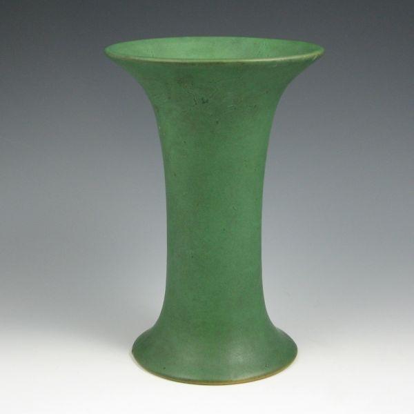 Roseville Matt Green 5.5-8"