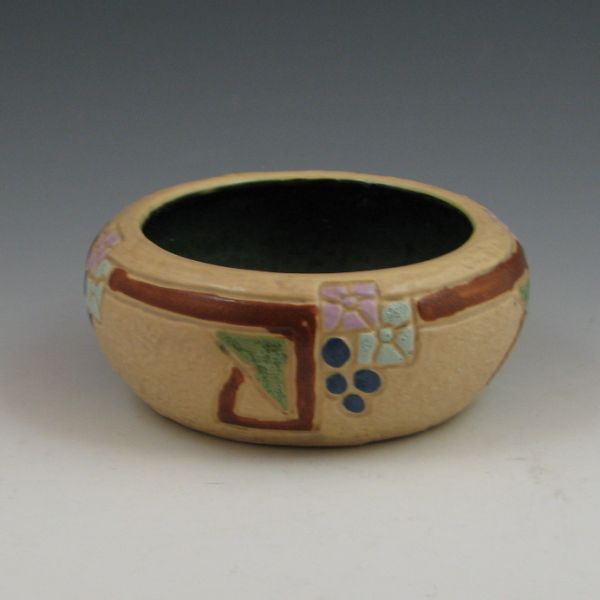 Roseville Mostique Arts & Crafts
