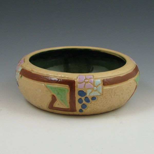 Roseville Mostique bowl.