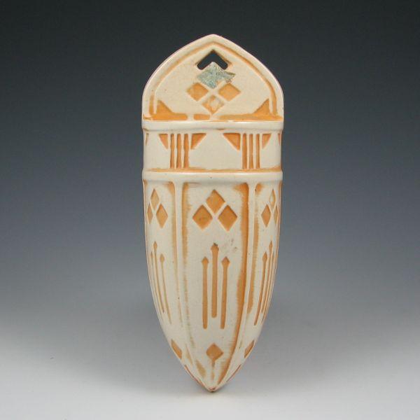 Roseville Old Ivory tinted 1204-10"