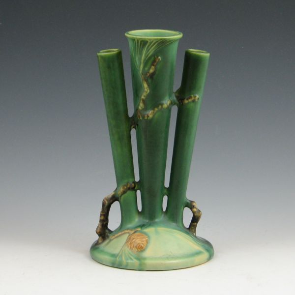 Roseville Pine Cone 113-8''