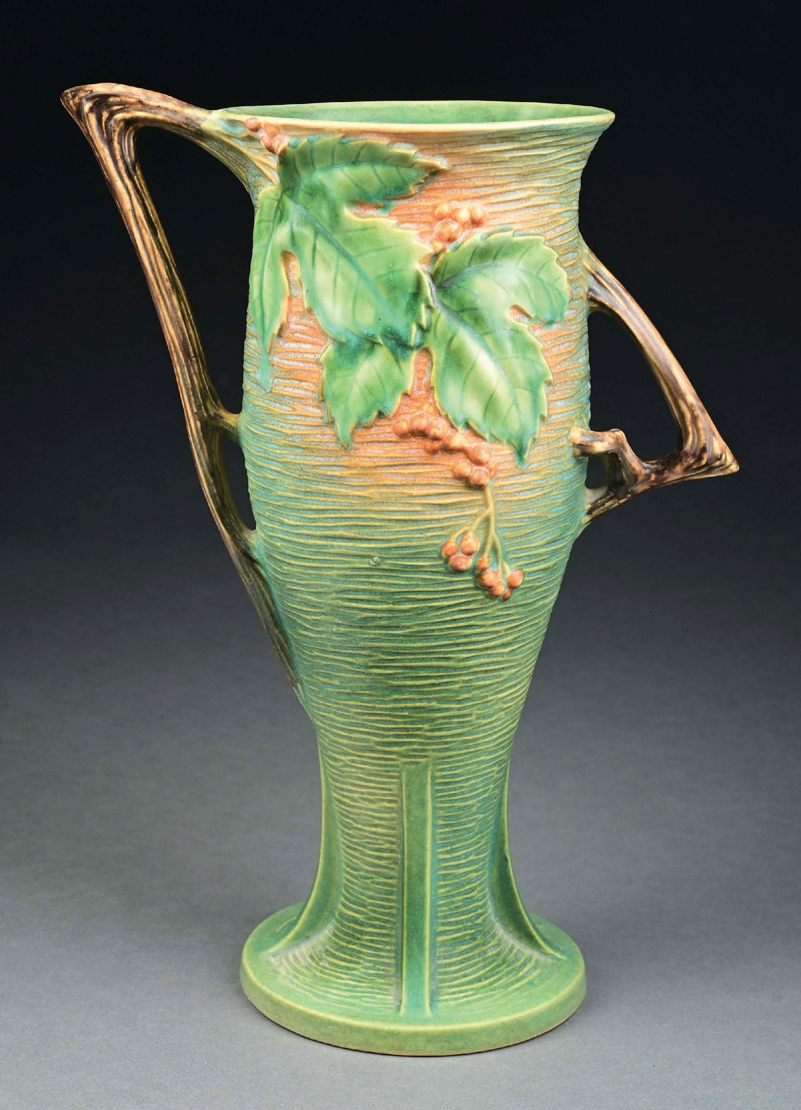 ROSEVILLE POTTERY BUSHBERRY 39-14